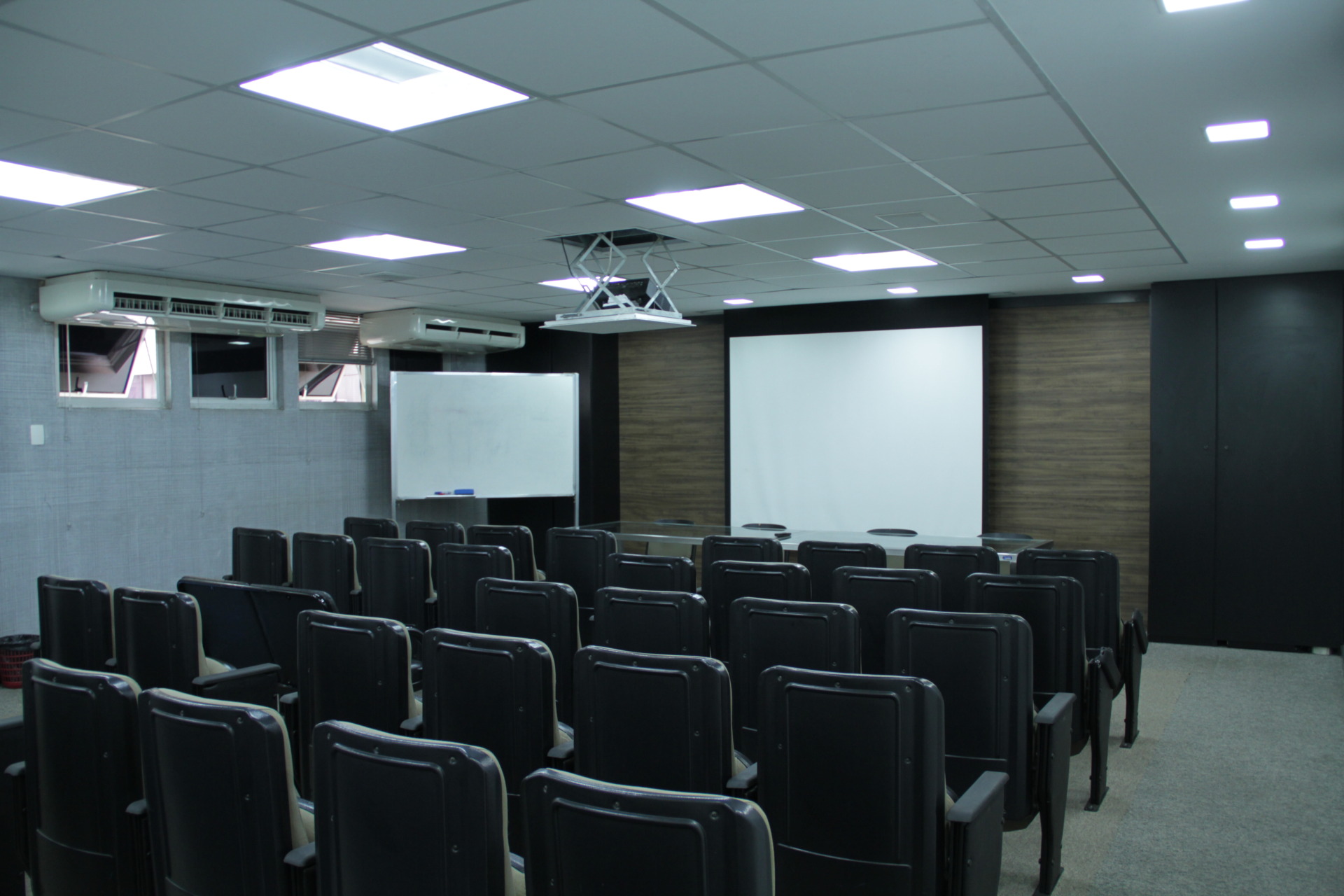 Sala de Multimeios – FEA - Image 2